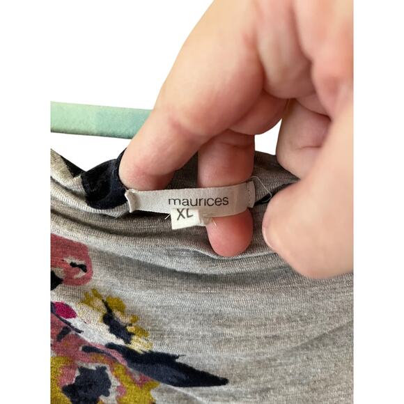 Maurices XL gray floral scoop neck top - Picture 3 of 5